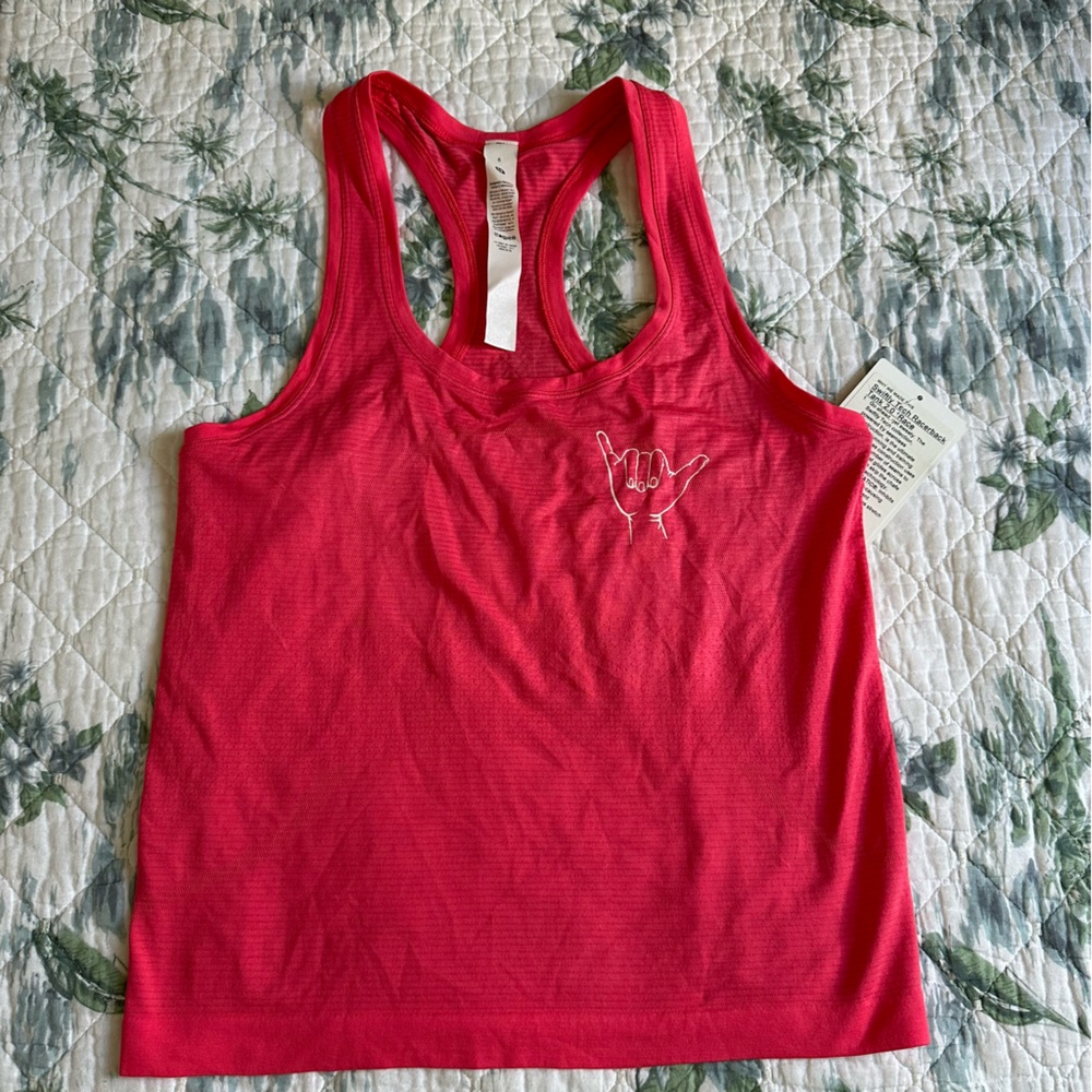 Lululemon Swiftly Tech Racerback Tank 2.0 Race 6 Glaze Pink Shaka Hawaii White